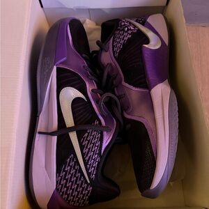 Sabrina 2 basketball shoe